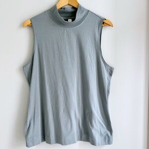 Athleta Outbound Mock Neck Tank Women's Large Green Gray